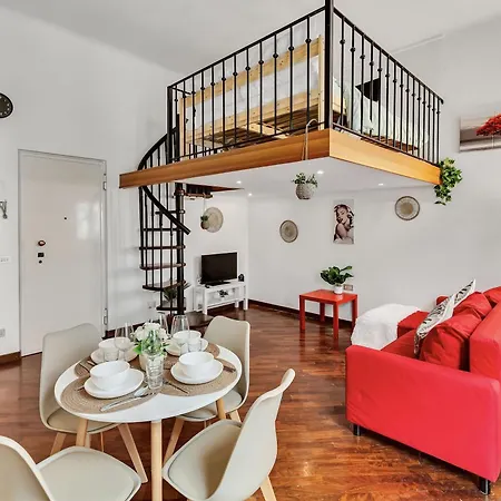 Centro Storicolittle Loft With Balcony Duomo A 10 Miuti Apartament