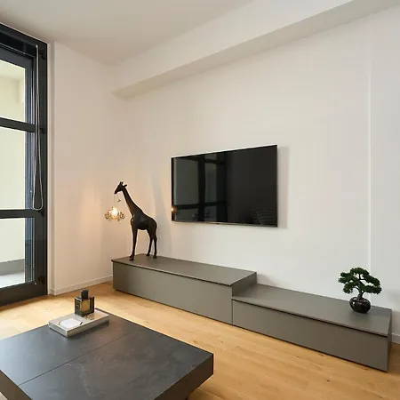 Luxury Design Loft - 20 Minutes From Duomo-navigli Daire *