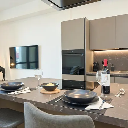 Daire Luxury Design Loft - 20 Minutes From Duomo-navigli Milano