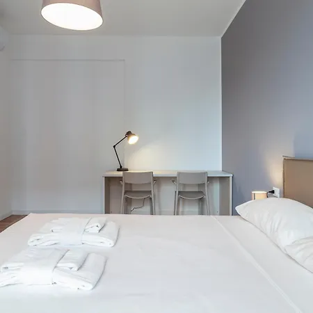 Daire Bilocale Con Balcone In Zona Tranquilla E