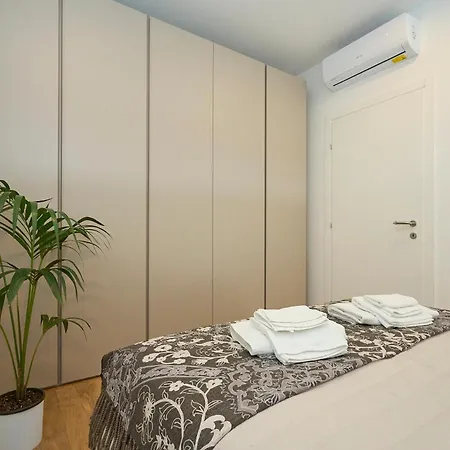 Daire Luxury Design Loft - 20 Minutes From Duomo-navigli