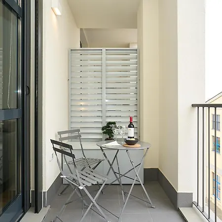 Daire Luxury Design Loft - 20 Minutes From Duomo-navigli *