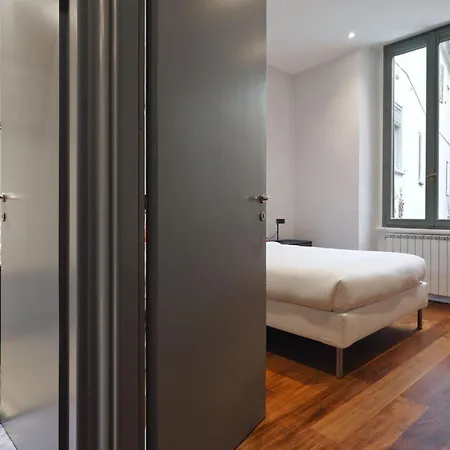 Joivy Modern Flat Near Duomo Di Apartmán *