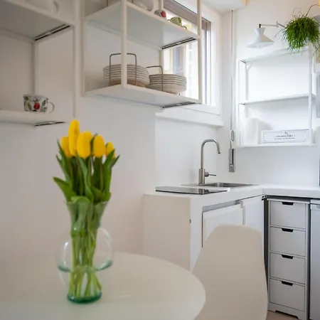 Apartament Dateo - New, Connections