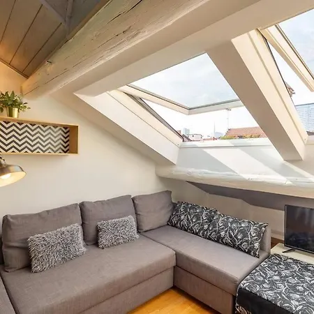 Daire Central Station 5 Min Smartworking & Relax