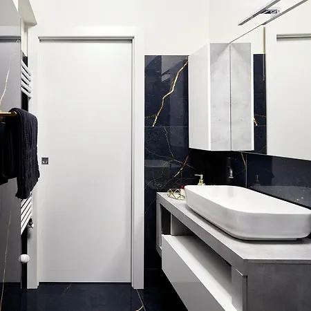 Italian Fashion - Luxurious Marble City Center *