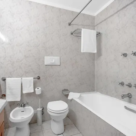 Casa Da Fraschini Aparthotel *