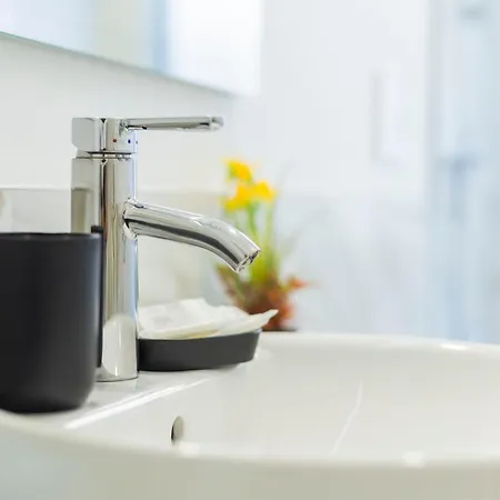 Macchi Charming By 101flats