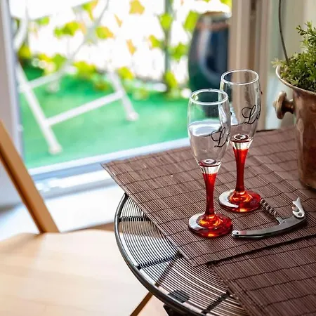 Apartment Porta Nuova Moscova: Cozy Near Duomo! *