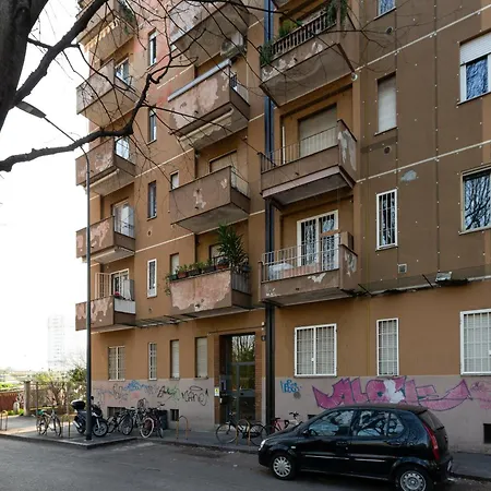 Martesana Cozy - W/ Balcony Apartamento Milão
