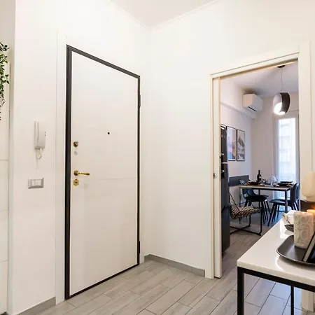 Gioia • Vicino Stazione E Metro Apartman