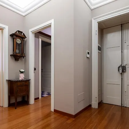 Giovio 11 - Eccellente - Spazioso -