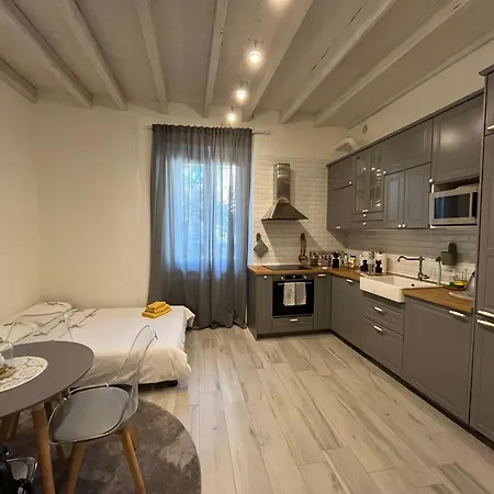 Апартаменты Authentic Ringhiera House Near Metro Милан