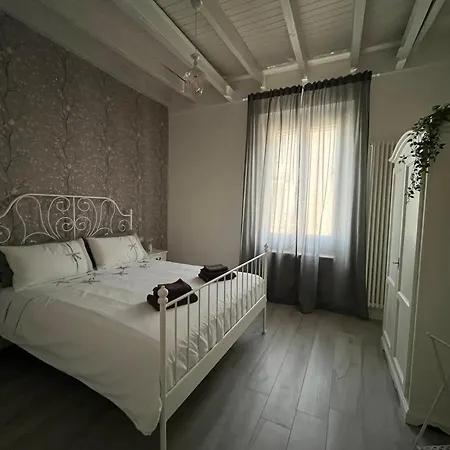 Апартаменты Authentic Ringhiera House Near Metro Милан