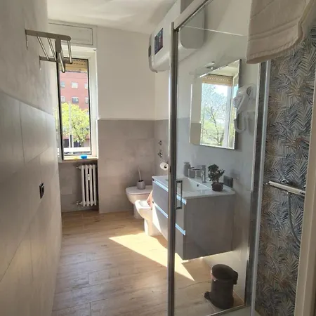Casa 104 * Milan