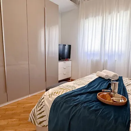 Ihost - Dupre 16 * ميلان