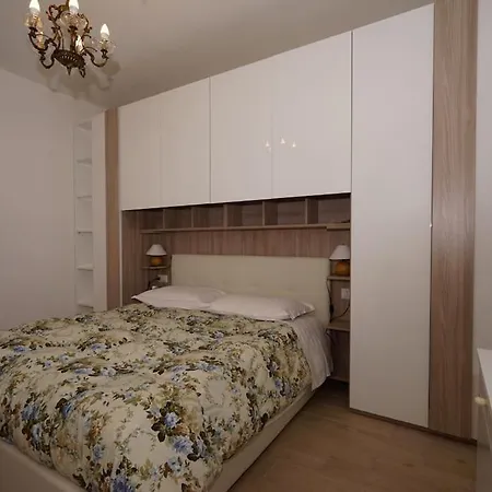Fiordaliso 1 * Milan
