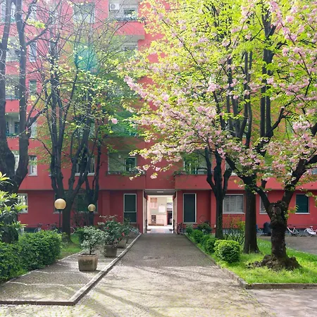 Navigli & Darsena Cozy דירה *