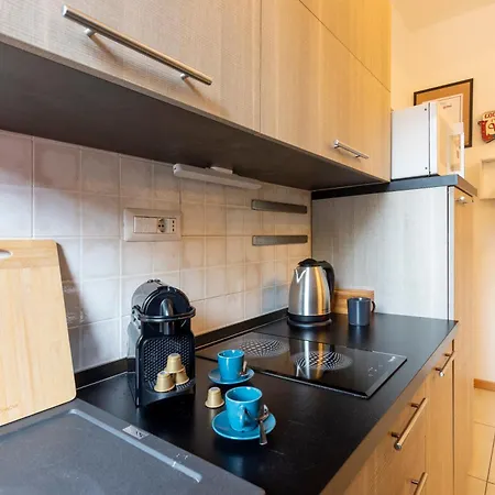 Navigli & Darsena Cozy דירה *