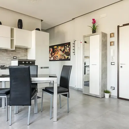Daire Elegante Trilocale Vicino Mm - Duomo - Fs Milano