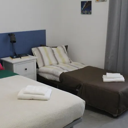 Apartman Naviglio 53 *