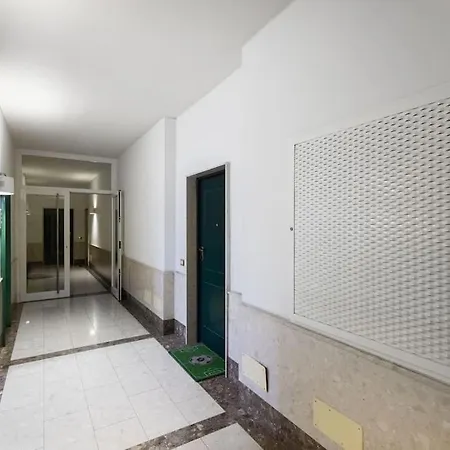 Deluxe With Free Wifi And Netflix Daire Milano