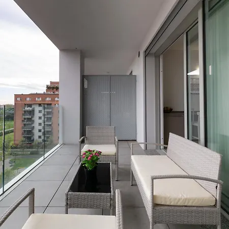 Апартаменты Terminal Tower 601 - San Cristoforo M4 *