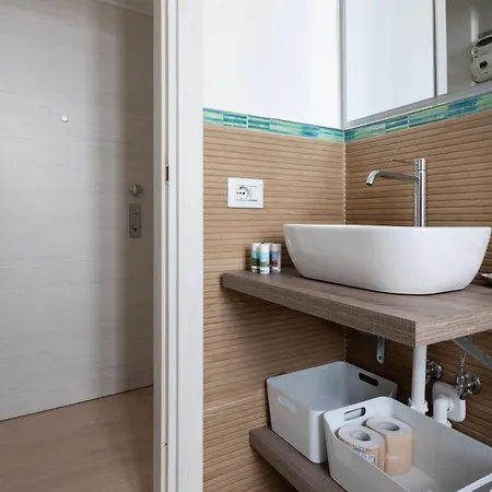 Italianway - Cermenate 7 * Milan