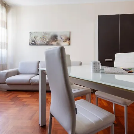 Apartment Italianway - Sismondi 74 *