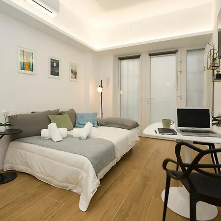 Duomo 10 Min - Cozy With Netflix&wifi Lejlighed *