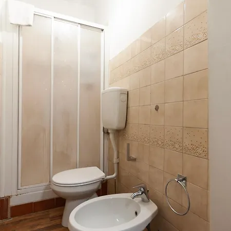 Casa Renoir 5 Minuti Da Duomo Apartment *