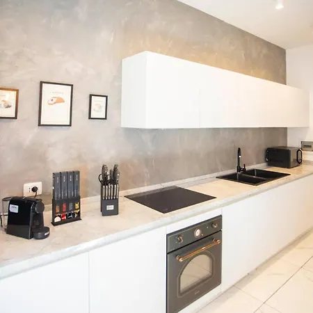 Porta Venezia - Design Con Balcone - 55mq * Milaan