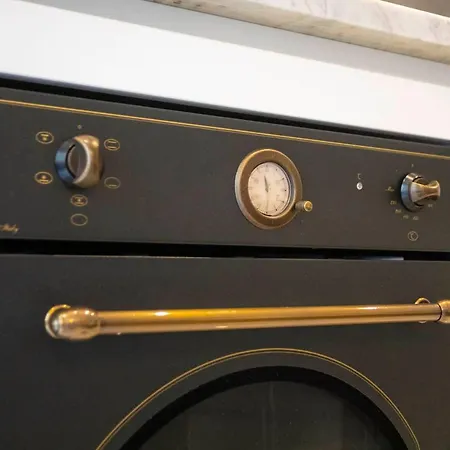 Porta Venezia - Design Con Balcone - 55mq * Milaan