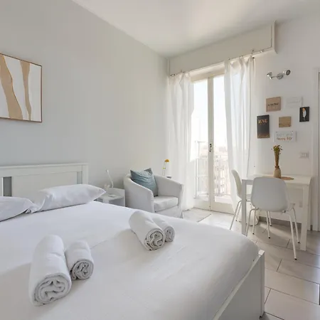 Daire Guesthost - Bande Nere Mm1 With Balcony