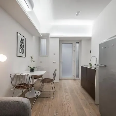 Loft Loreto/duomo Apartamento Milán