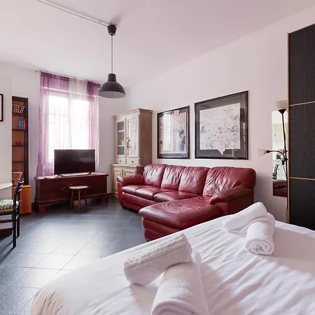 De Angeli M1 - Colorful With Balcony!