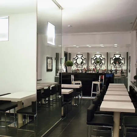 Hotel Lhp Napoleon