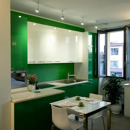 Lejlighedshotel Versoverde Alzaia Naviglio Grande 2*