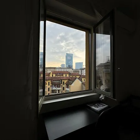 Apartmán Trilocale Con Due Balconi A Isola Porta Nuova *