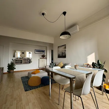 Trilocale Con Due Balconi A Isola Porta Nuova