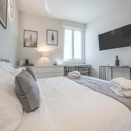 MOSCOVA LUXURY NEW Suite Mediolan