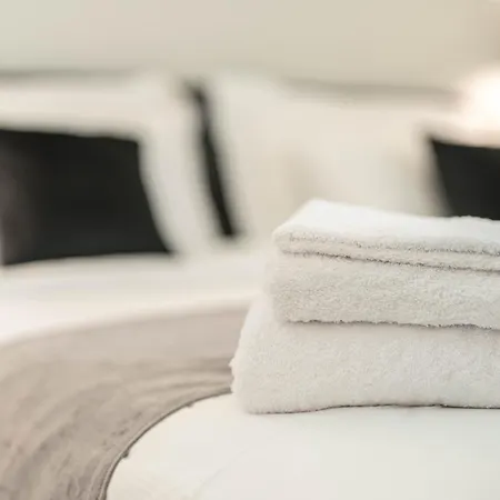 MOSCOVA LUXURY NEW Suite