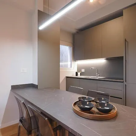 Contempora - Elvezia 8 - E43 Milan