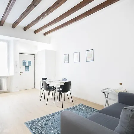 Apartment Easylife - Con Balcone Pta Venezia Milan