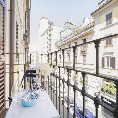 Apartment Easylife - Con Balcone Pta Venezia Milan