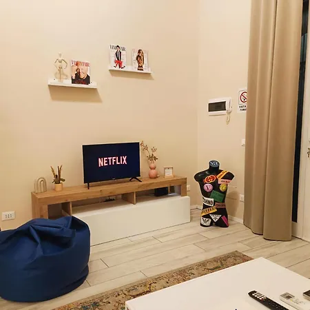 Holiday home Yr Bocconi- Modern Loft, 3 Min Walk To Duomo Tram *