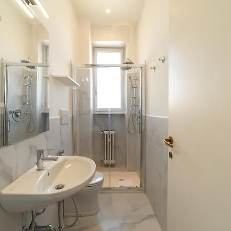 Retreat In The Heart Of - Duomo Apartment Milan