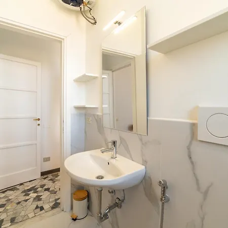 Retreat In The Heart Of - Duomo Apartment Milan