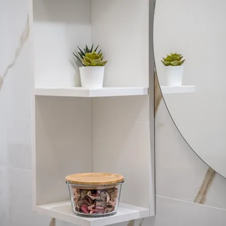 Shortmi Canonica Apartmán *