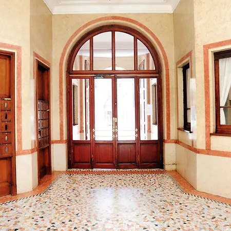 Giovio Duplex * Milan